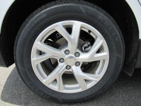 Used 2021 Chevrolet Equinox Premier FWD image 8
