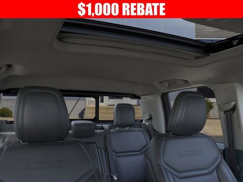 New 2025 Ford Maverick Lobo image 12