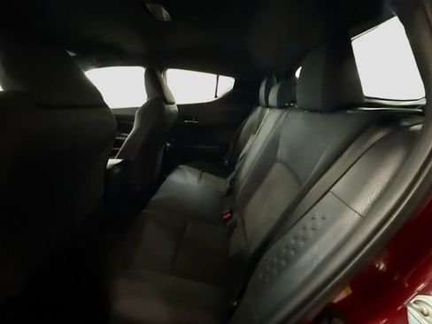 Used 2018 Toyota C-HR XLE image 24