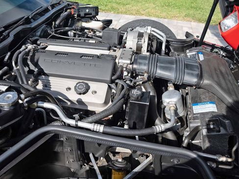 Used 1992 Chevrolet Corvette Coupe RWD image 19
