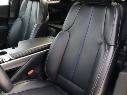 Certified 2024 Cadillac Lyriq Luxury image 18