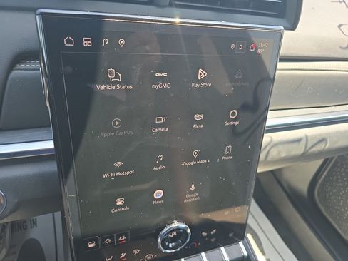 Used 2025 GMC Terrain Elevation FWD image 23