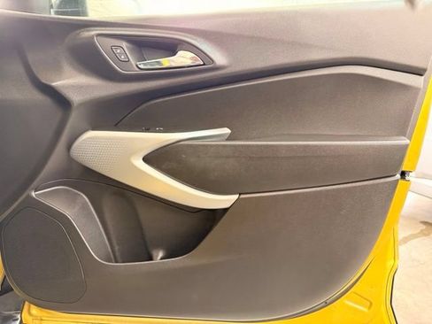 Used 2024 Chevrolet Trax RS w/ Driver Confidence Package FWD image 28