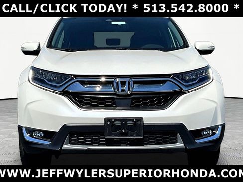 Used 2018 Honda CR-V Touring image 2