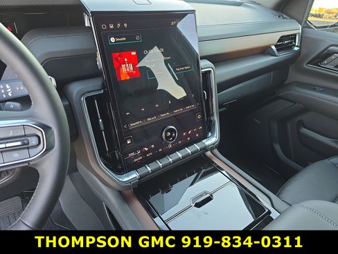 New 2026 GMC Yukon XL Denali w/ Sun & Power Step Package image 21