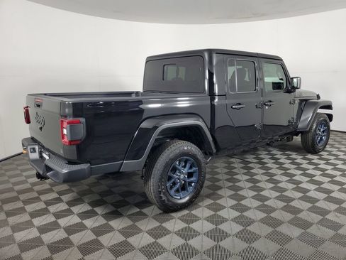 New 2026 Jeep Gladiator Sport AWD/4WD image 4