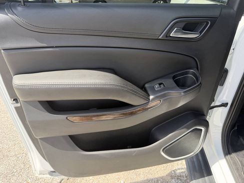 Used 2016 Chevrolet Suburban LT AWD/4WD image 15