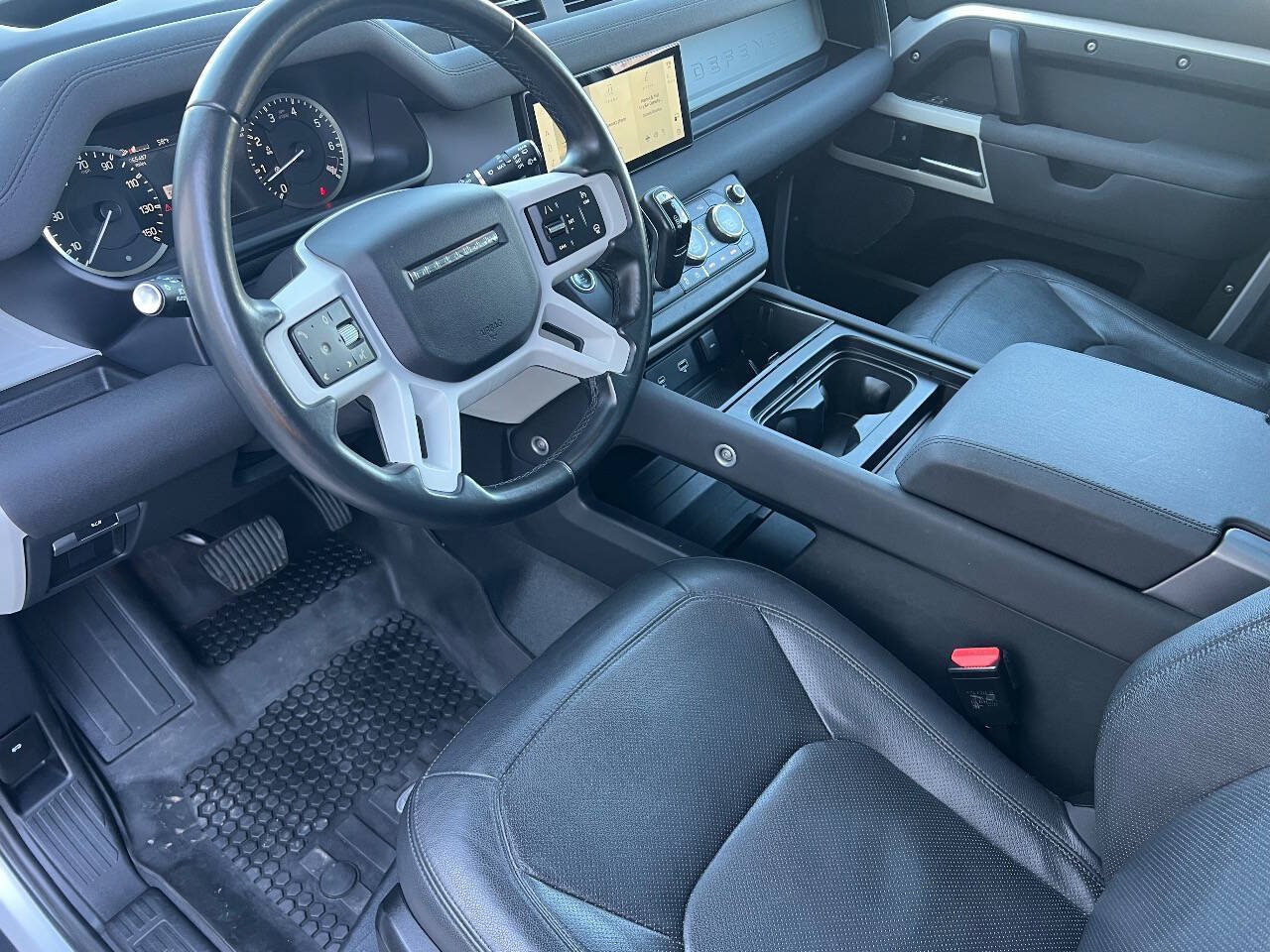 Used 2023 Land Rover Defender 110 SE AWD/4WD image 14