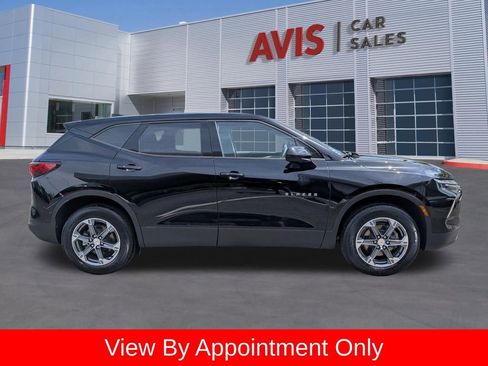 Used 2025 Chevrolet Blazer LT FWD image 5