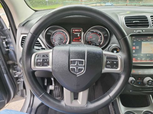 Used 2017 Dodge Journey Crossroad FWD image 16