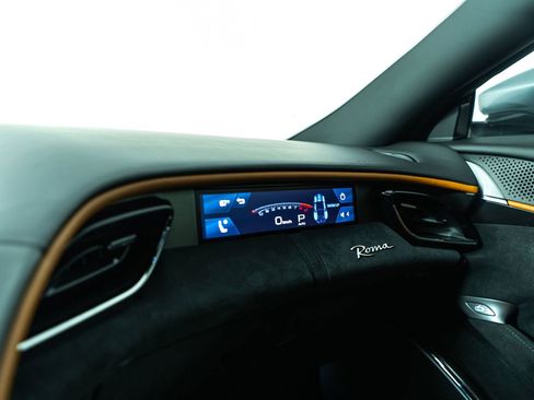 Certified 2022 Ferrari Roma image 19