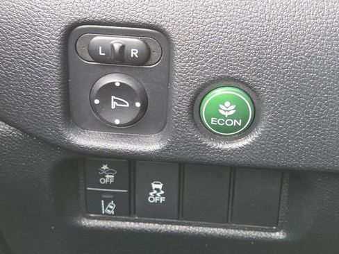 Used 2022 Honda Pilot TrailSport image 11