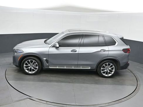 Used 2025 BMW X5 xDrive40i AWD/4WD image 34