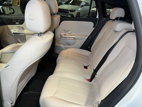 Certified 2025 Mercedes-Benz GLA 250 4MATIC image 20