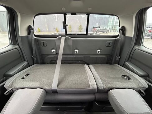 New 2026 Nissan Frontier SV w/ All-Weather Content Package image 38