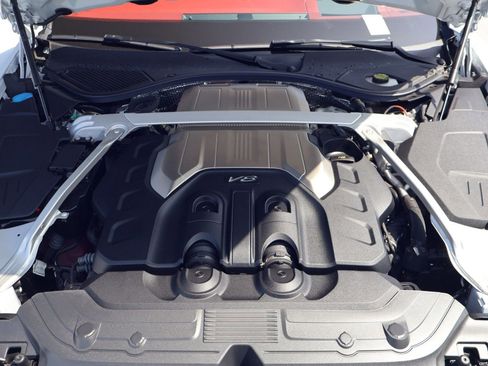 Used 2024 Bentley Continental GT V8 image 22