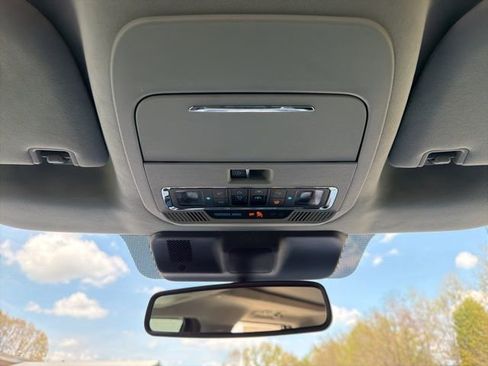 Used 2023 Ford F150 Limited image 38