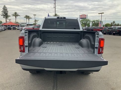 New 2026 RAM 2500 Limited AWD/4WD image 7