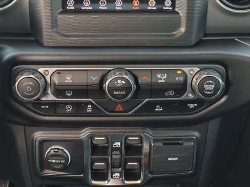Used 2023 Jeep Wrangler Unlimited Sport AWD/4WD image 18