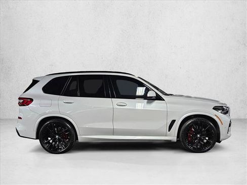 Used 2022 BMW X5 sDrive40i w/ M Sport Package RWD image 4