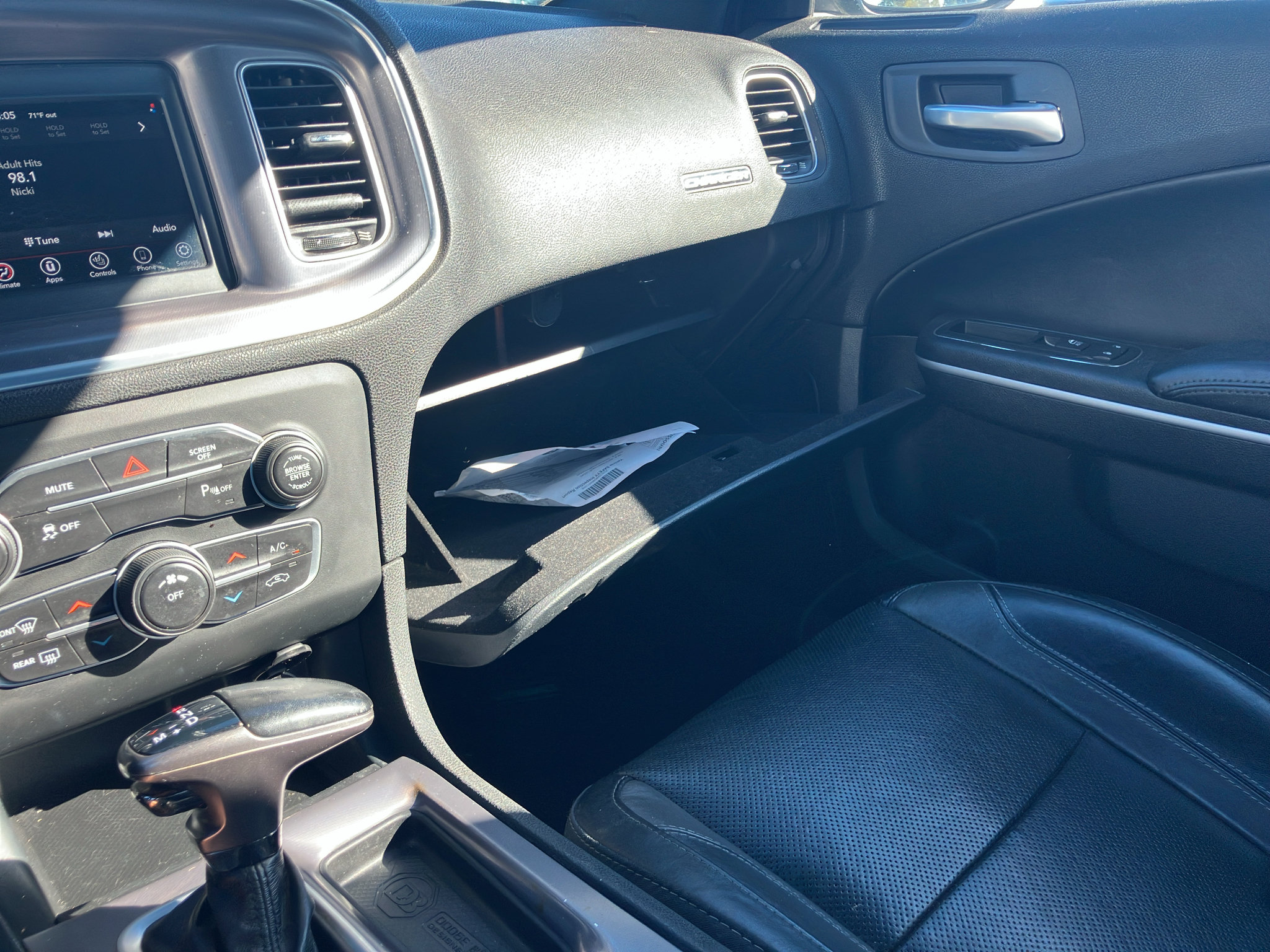 Used 2019 Dodge Charger SXT w/ Leather Interior Group RWD image 24