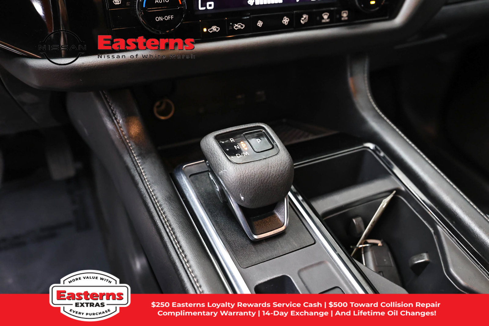 Used 2023 Nissan Pathfinder SL w/ Lighting Package (N92) AWD/4WD image 13