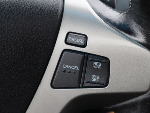 Used 2011 Acura MDX w/ Technology Package AWD/4WD image 28