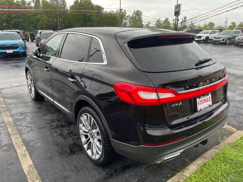 Used 2017 Lincoln MKX Reserve w/ Driver Assistance Package FWD image 5