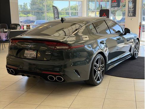 Used 2022 Kia Stinger GT2 AWD/4WD image 5