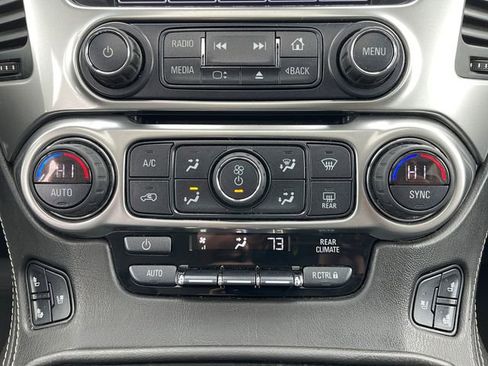 Used 2020 Chevrolet Suburban Premier image 30