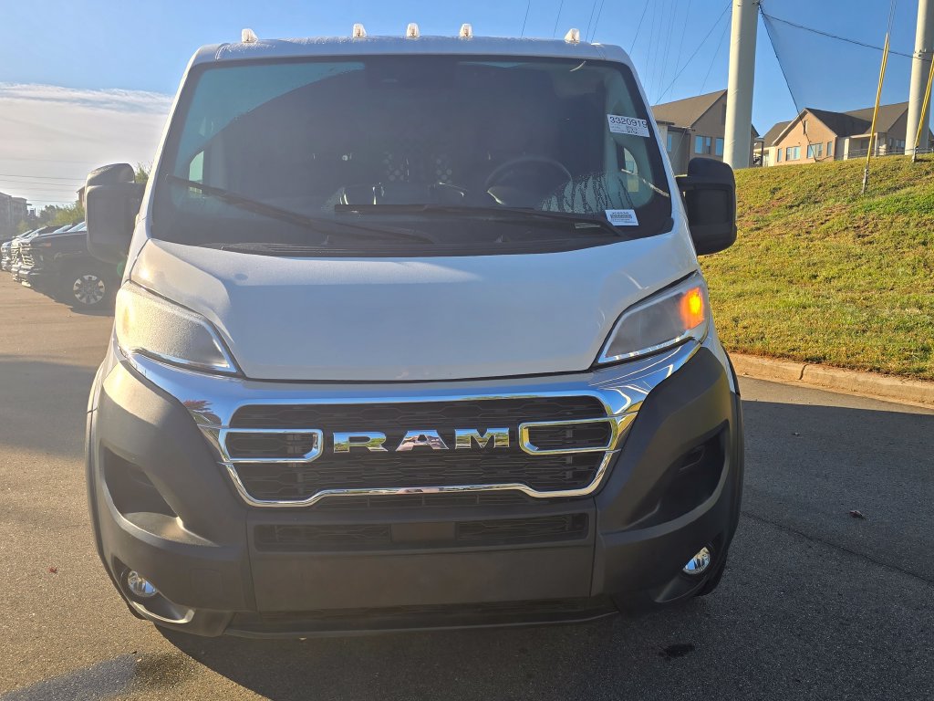 Used 2025 RAM ProMaster 2500 w/ U-Haul Equipment Group FWD image 8