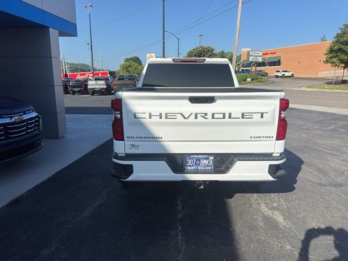 Used 2024 Chevrolet Silverado 1500 Custom AWD/4WD image 3