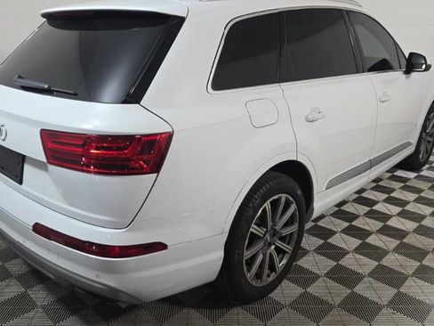 Used 2019 Audi Q7 2.0T Premium w/ Convenience Package image 4