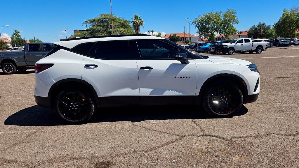 Used 2022 Chevrolet Blazer LT w/ Redline Edition FWD image 12