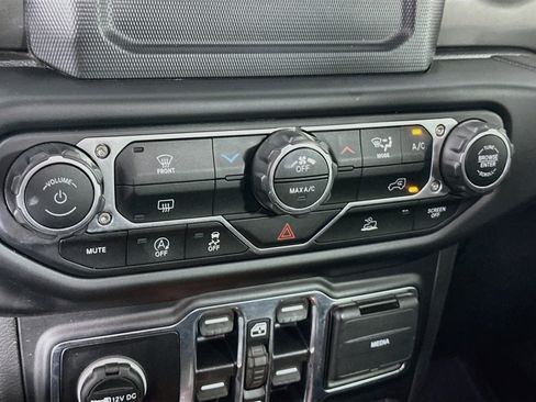 Used 2022 Jeep Gladiator Sport AWD/4WD image 22