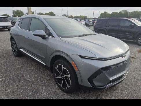 Used 2025 Chevrolet Equinox EV LT w/ Convenience Package image 1