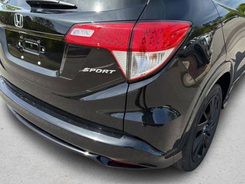 Used 2022 Honda HR-V Sport image 36