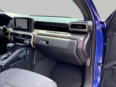 Used 2025 Toyota Tacoma SR5 RWD image 18