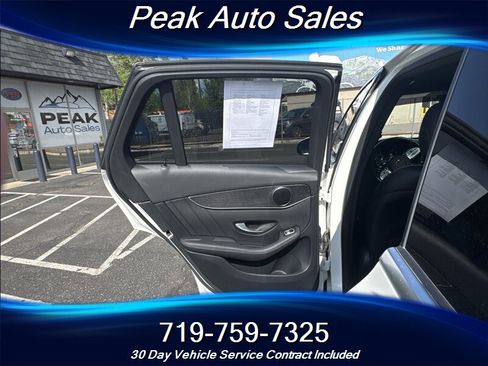 Used 2021 Mercedes-Benz GLC 300 4MATIC image 31