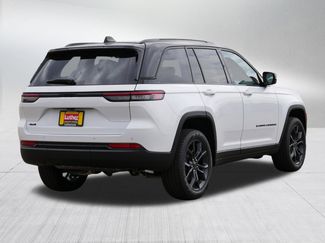 New 2025 Jeep Grand Cherokee Limited w/ Trailer Tow Package AWD/4WD video 2