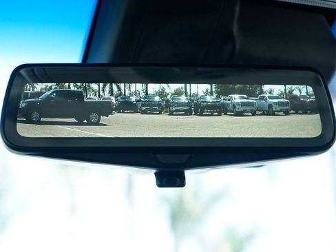 Used 2019 Cadillac Escalade Premium Luxury RWD image 35