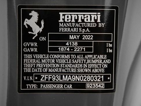 Used 2022 Ferrari F8 Tributo Base image 18