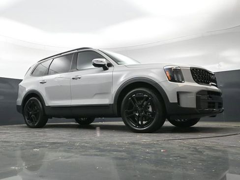 Used 2025 Kia Telluride EX X-Line AWD/4WD image 35