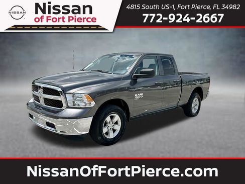 Used 2024 RAM 1500 Classic SLT AWD/4WD image 1