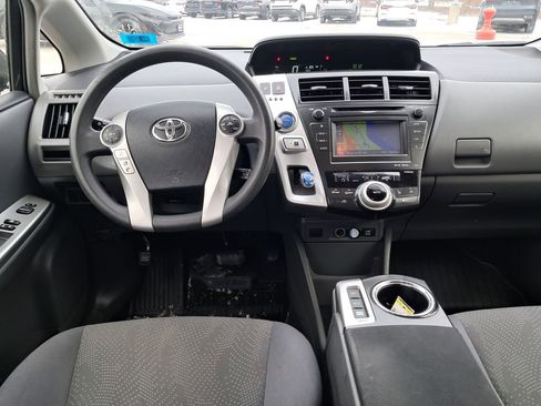 Used 2014 Toyota Prius V Three image 13