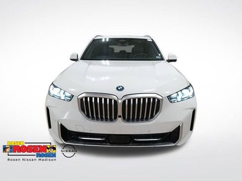Used 2025 BMW X5 xDrive50e AWD/4WD image 9