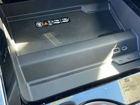 New 2026 Chevrolet Suburban Premier w/ Sun And Tow Package image 17