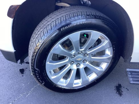 Used 2023 Chevrolet Tahoe High Country w/ Premium Package image 24