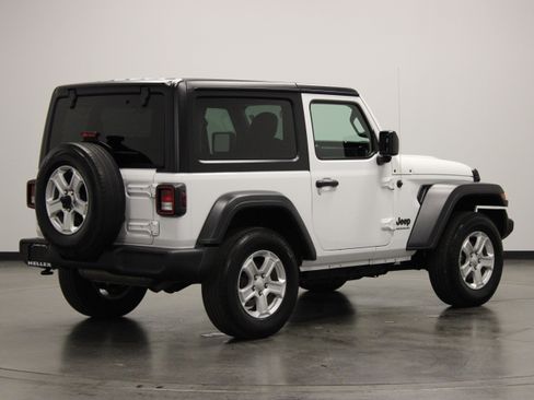 Used 2022 Jeep Wrangler Sport AWD/4WD image 8