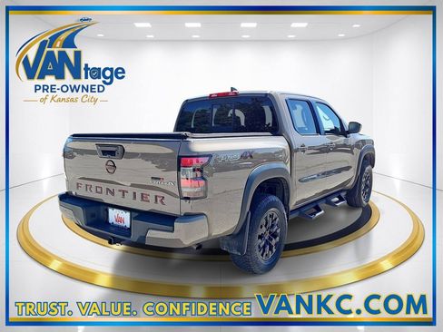 Used 2022 Nissan Frontier PRO-4X w/ Off-Road Protection Package AWD/4WD image 6